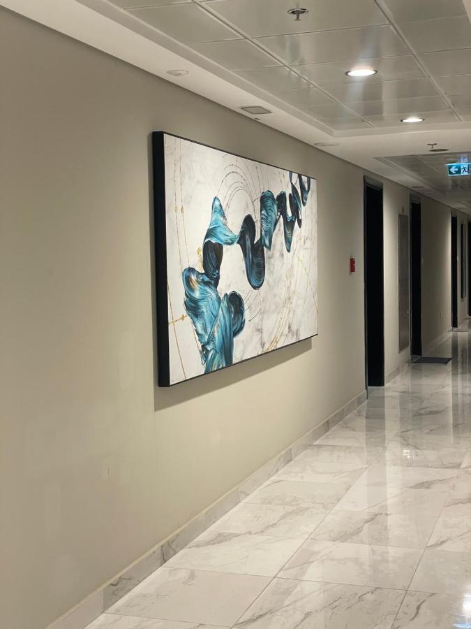 Mag 565, Boulevard, Dubai South, Dubai Ngoại thất bức ảnh